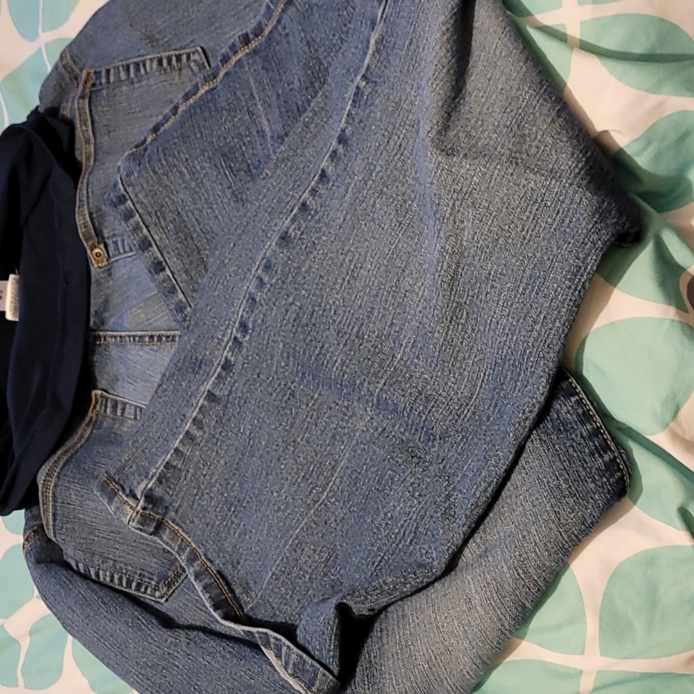 Maternity pants - Picture 3 of 5